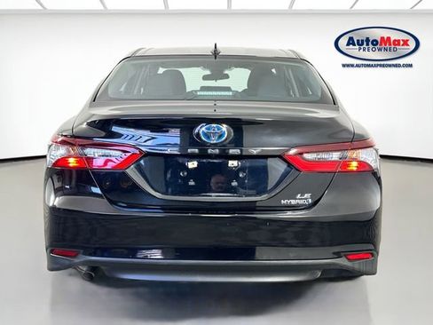 Used 2021 Toyota Camry LE image 7