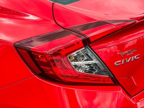 Used 2018 Honda Civic EX-T image 8