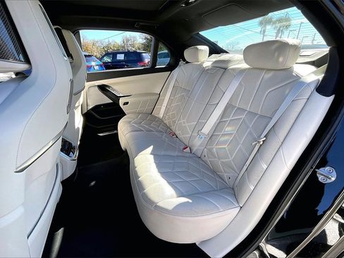 Certified 2023 BMW 740i w/ Executive Package image 19