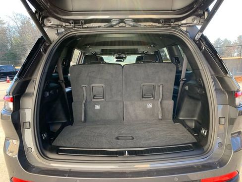 Used 2025 Jeep Grand Cherokee L Altitude image 13