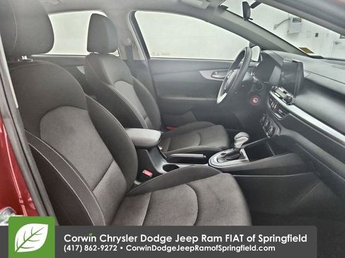 Used 2024 Kia Forte LXS image 32