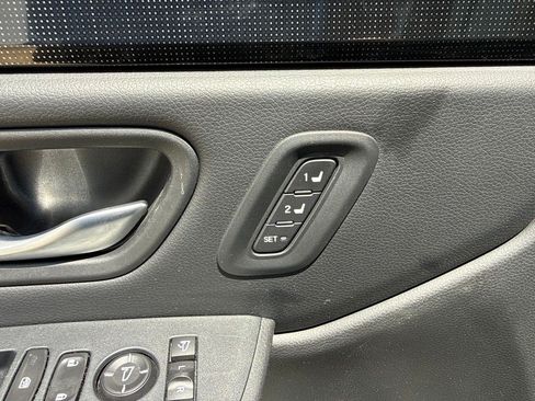 Used 2024 Honda Pilot Elite image 11