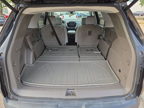 Used 2019 Chevrolet Traverse LT w/ LT Premium Package FWD image 12