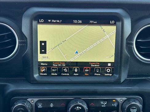 Used 2023 Jeep Wrangler Unlimited Rubicon 4xe w/ Cold Weather Group AWD/4WD image 15