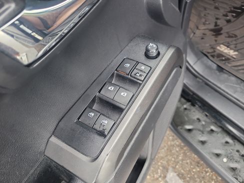 Used 2022 Toyota Tacoma TRD Off-Road w/ Technology Package RWD image 17