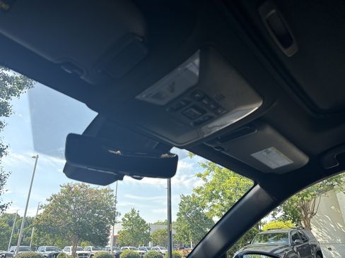 Used 2020 Toyota RAV4 XSE w/ Protection Package AWD/4WD image 27