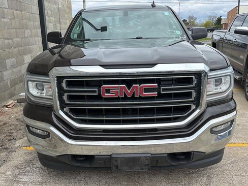 Used 2019 GMC Sierra 1500 SLE w/ SLE Value Package AWD/4WD image 2