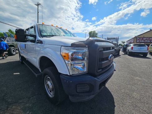 Used 2016 Ford F250 XL w/ Power Equipment Group AWD/4WD image 9