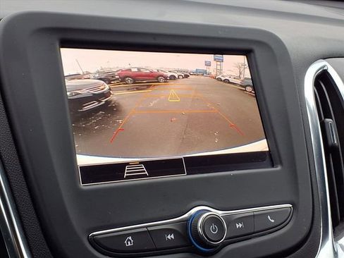 Used 2024 Chevrolet Equinox LT image 8