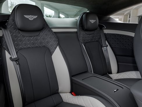 Used 2024 Bentley Continental GT V8 image 30