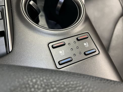 Used 2024 Toyota Camry XSE image 28