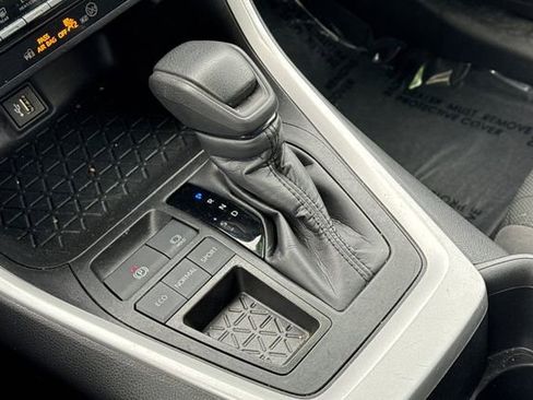 Certified 2024 Toyota RAV4 XLE image 26