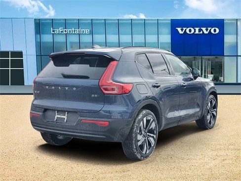 New 2026 Volvo XC40 B5 Plus w/ Protection Package Premier image 4