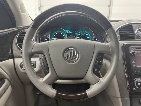Used 2015 Buick Enclave Convenience FWD image 18