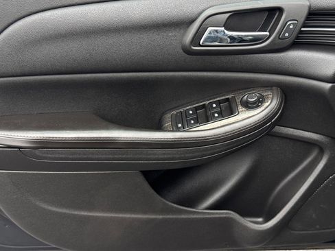 Used 2015 Chevrolet Malibu LT w/ Power Convenience Package image 14