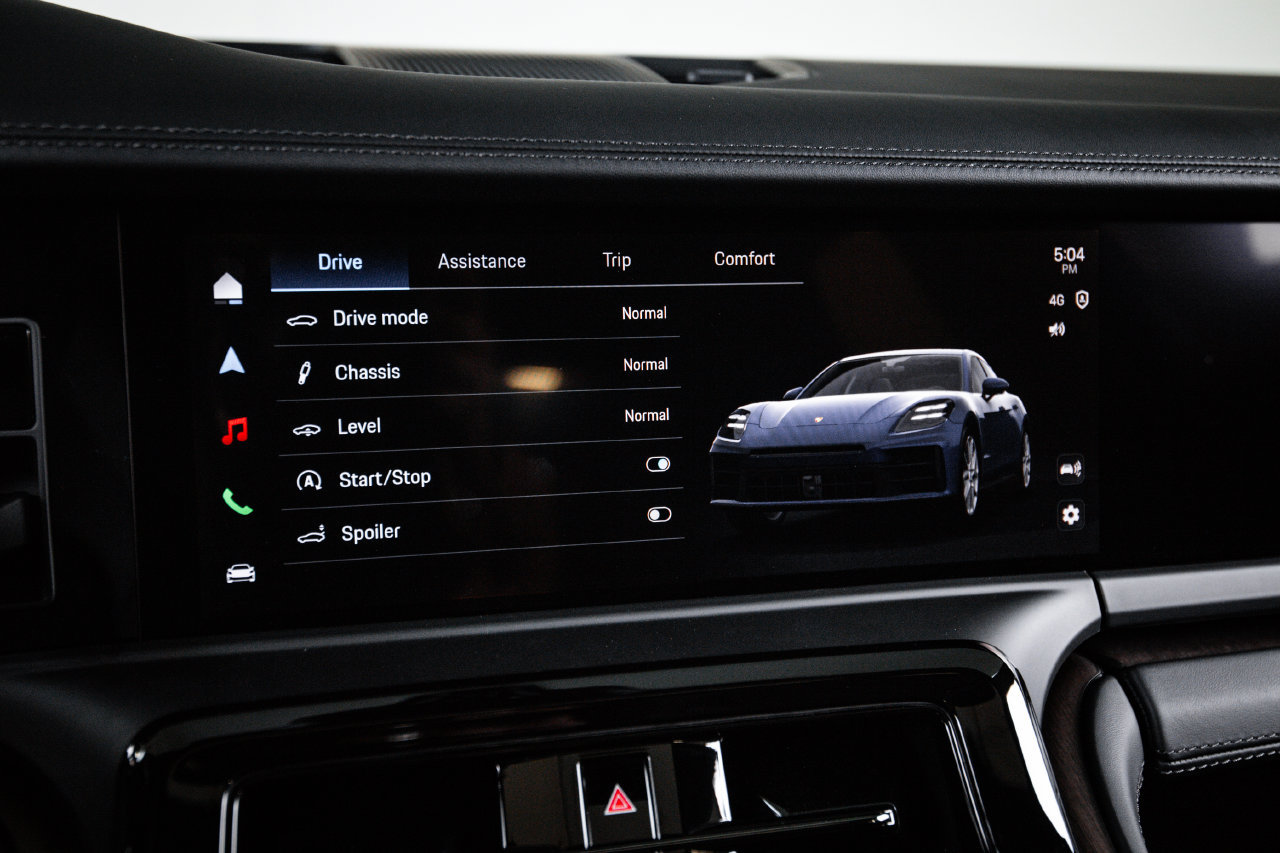 Certified 2026 Porsche Panamera RWD image 18