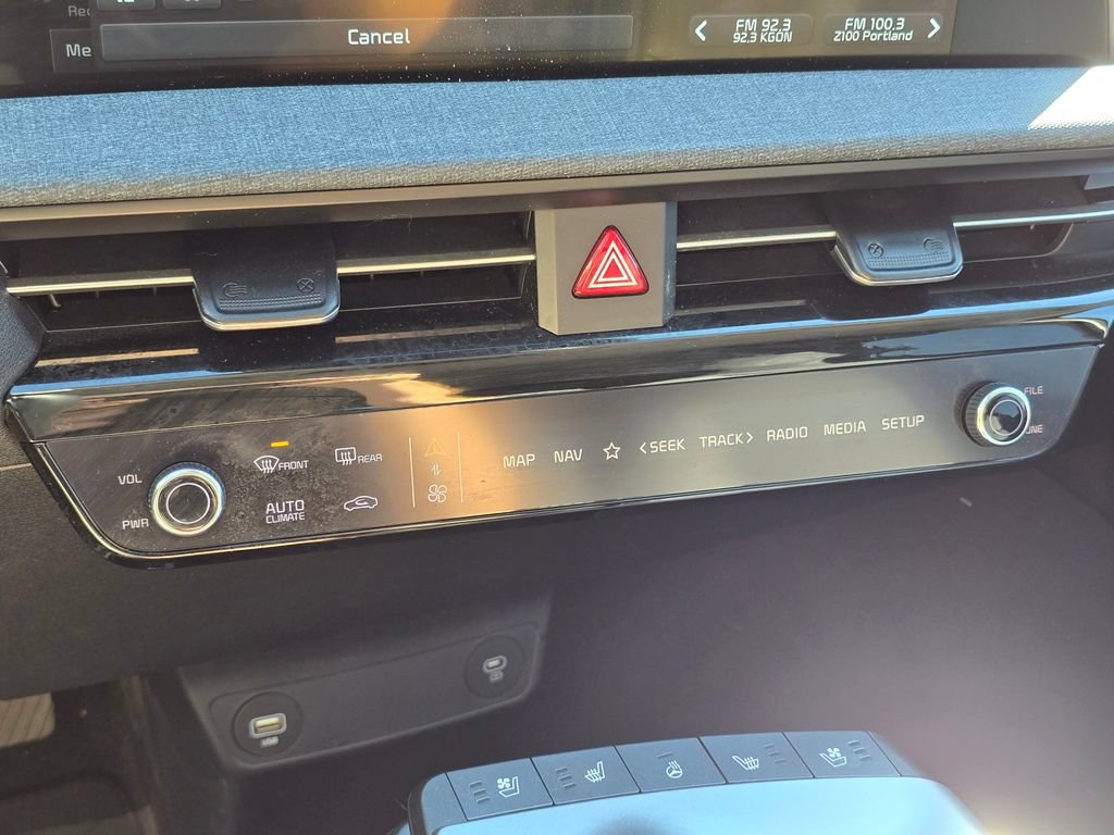 Certified 2024 Kia EV6 Wind AWD/4WD image 28