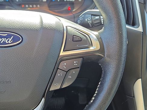 Used 2024 Ford Edge SEL image 25