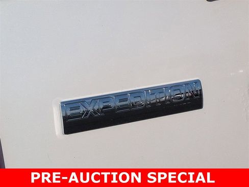 Used 2014 Ford Expedition Limited image 28