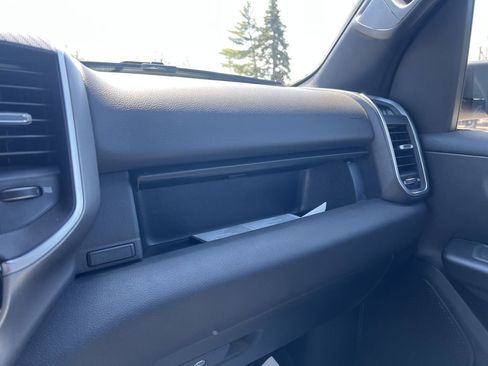 Used 2025 RAM 1500 Big Horn AWD/4WD image 29