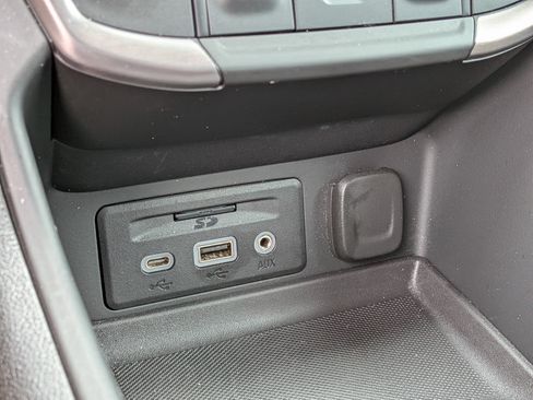Used 2022 GMC Terrain AT4 w/ Infotainment Package II AWD/4WD image 32
