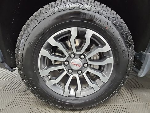 Certified 2021 GMC Sierra 1500 AT4 image 43