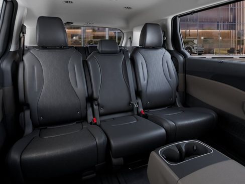New 2026 Kia Carnival EX FWD image 44