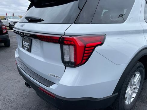 New 2026 Ford Explorer Active AWD/4WD image 32