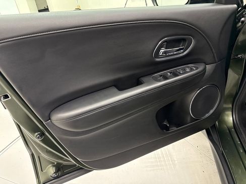 Used 2016 Honda HR-V EX-L image 11