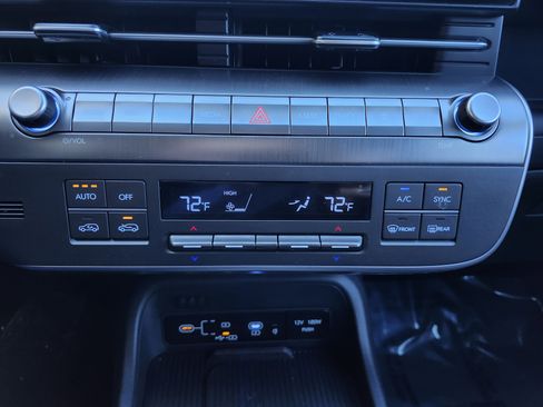 New 2026 Hyundai Kona SEL Sport AWD/4WD image 8