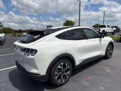 Used 2025 Ford Mustang Mach-E Select w/ Comfort Package Lite image 7