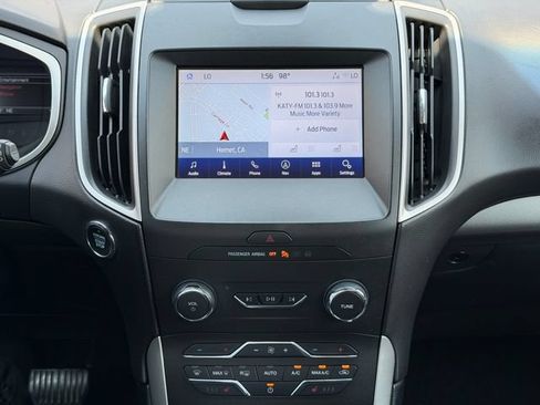 Used 2019 Ford Edge SEL w/ Equipment Group 201A FWD image 14