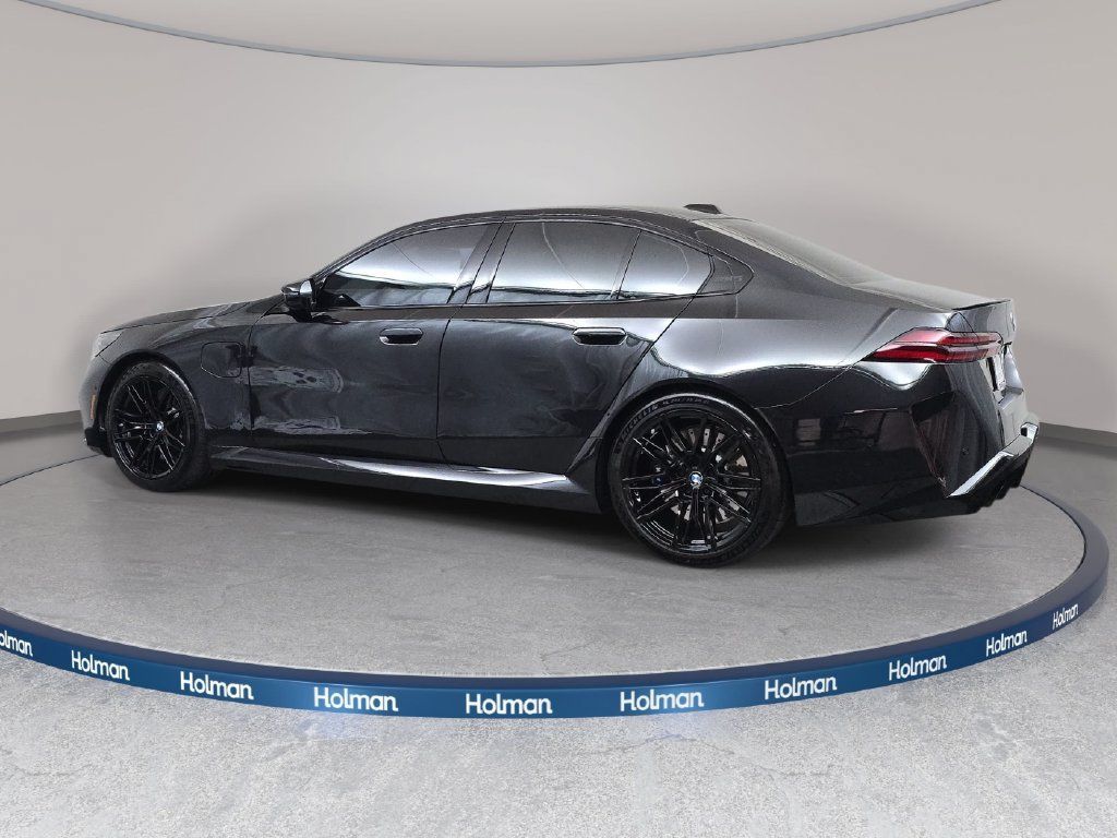 Used 2026 BMW M5 w/ Executive Package AWD/4WD image 8