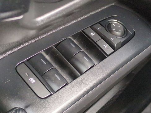 Used 2024 Toyota Tacoma SR image 22