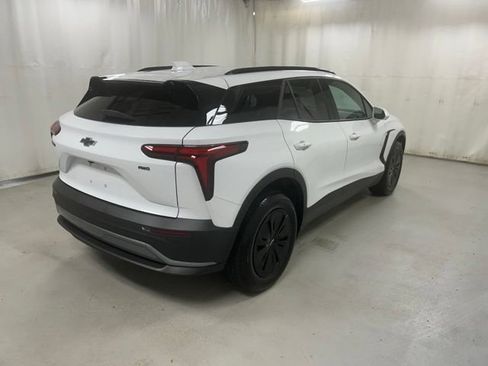 Used 2026 Chevrolet Blazer EV LT AWD/4WD image 4