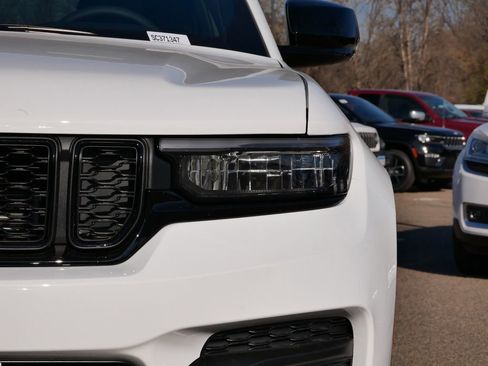 New 2025 Jeep Grand Cherokee Laredo image 51