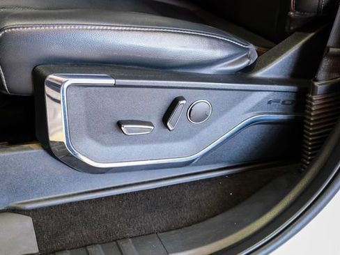 Used 2021 Ford F150 Lariat image 32