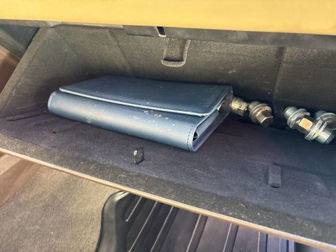 Used 2018 Land Rover Range Rover Sport SE image 58