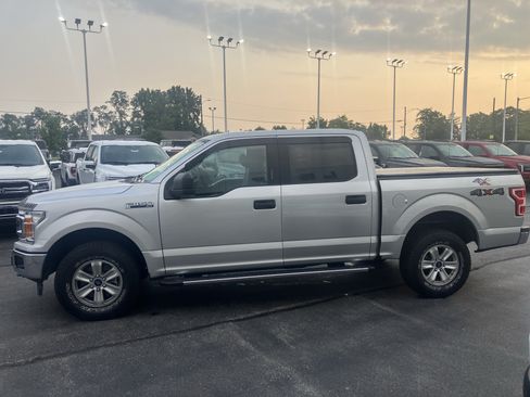 Used 2018 Ford F150 XLT AWD/4WD image 4