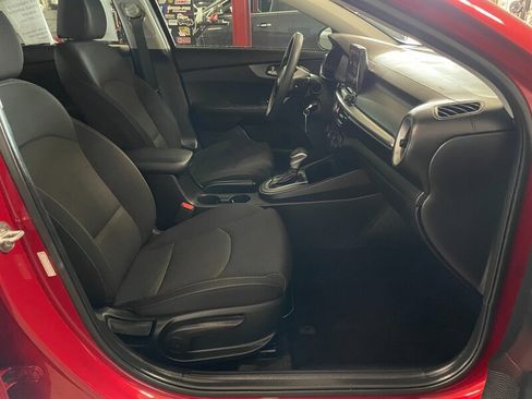 Used 2020 Kia Forte LXS image 17