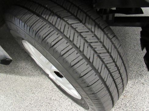 Used 2023 Ford Transit 350 XLT RWD image 19