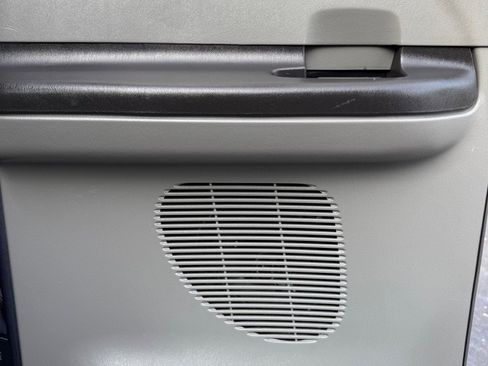 Used 2006 Ford F350 4x4 SuperCab Super Duty image 48