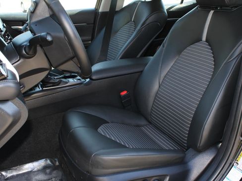 Used 2024 Toyota Camry SE w/ Cold Weather Package image 14