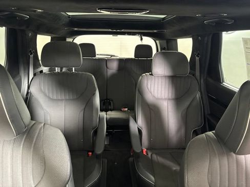 Used 2025 Hyundai Palisade Calligraphy AWD/4WD image 14