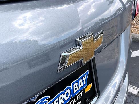 Used 2023 Chevrolet Equinox LS w/ LS Convenience Package FWD image 9