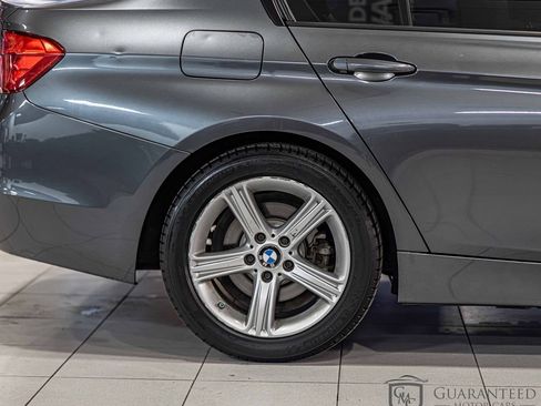 Used 2014 BMW 320i xDrive Sedan image 11