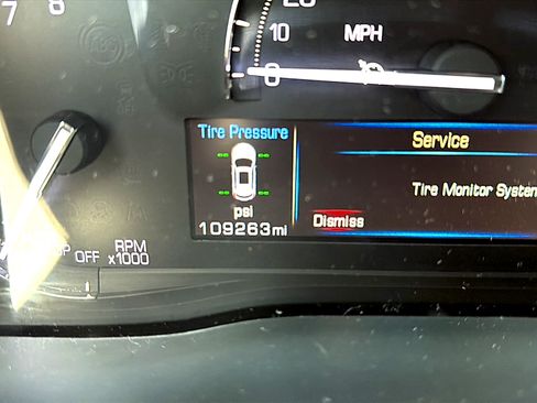 Used 2019 Cadillac XT5 FWD image 7