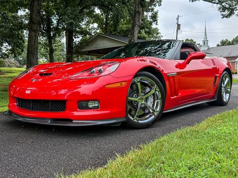 Used 2013 Chevrolet Corvette Grand Sport w/ 3LT Preferred Equipment Group RWD image 9