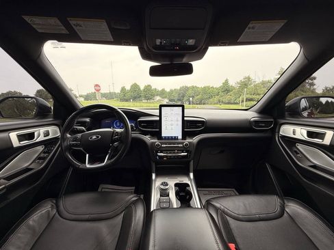 Used 2020 Ford Explorer ST w/ Premium Technology Package AWD/4WD image 29