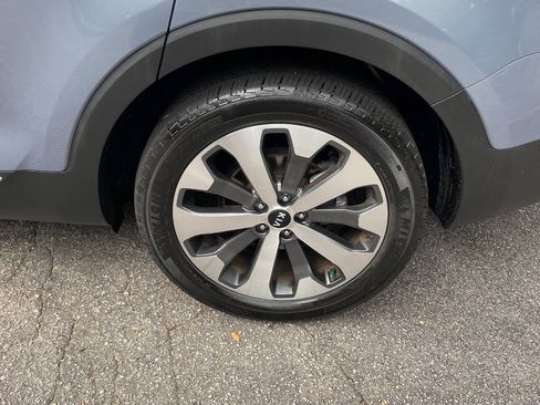 Used 2020 Kia Telluride S AWD/4WD image 9